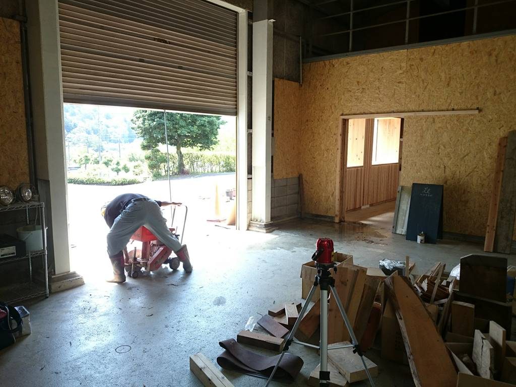 ツバキラボ　TSUBAKILAB　木工　シェア工房　木工教室