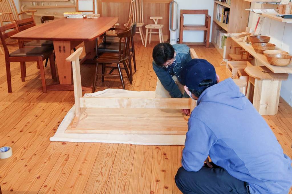 木工　木工旋盤　教室　ツバキラボ　DIY　ダイニングテーブル